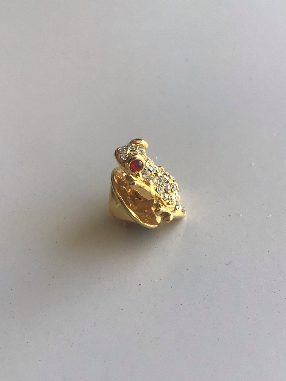 Vintage rhinestone jewel frog pin brooch gold toned faint